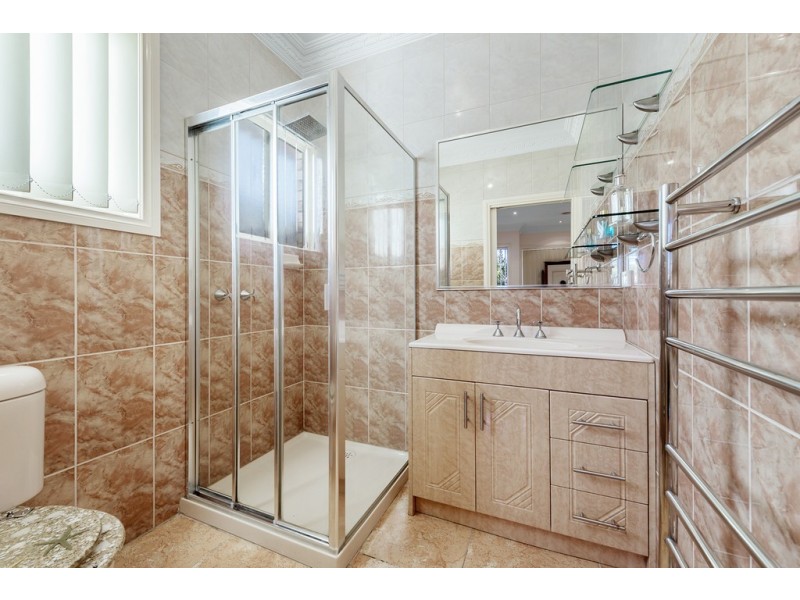 12 Pine Valley Rise, Craigieburn VIC 3064