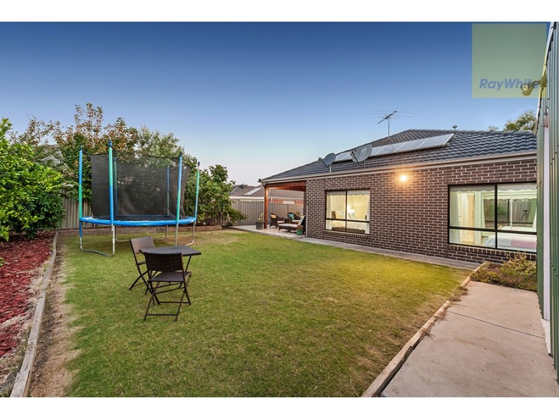 13 Elsternwick Way, Craigieburn VIC 3064