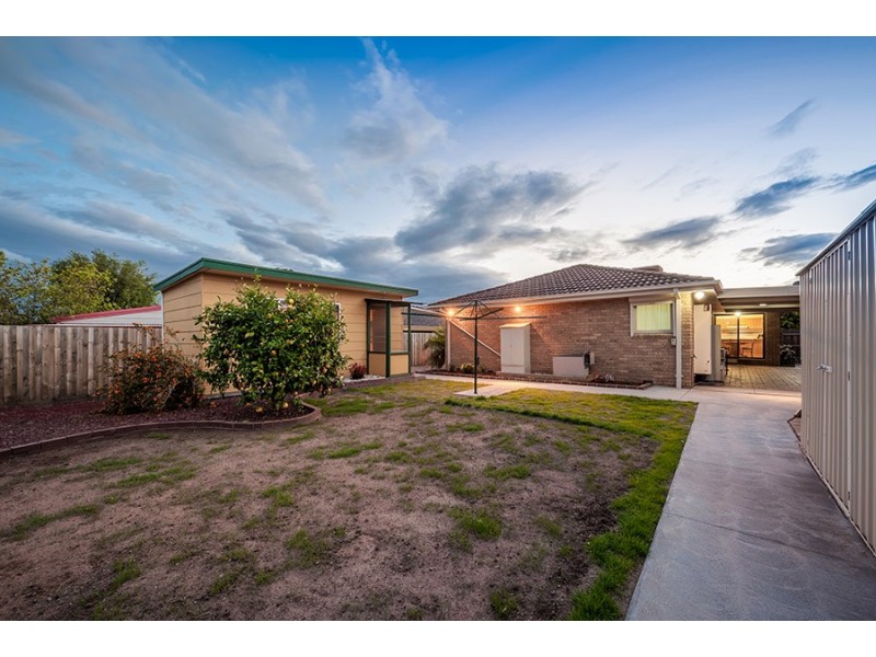 14 Kirkbride Way, Craigieburn VIC 3064
