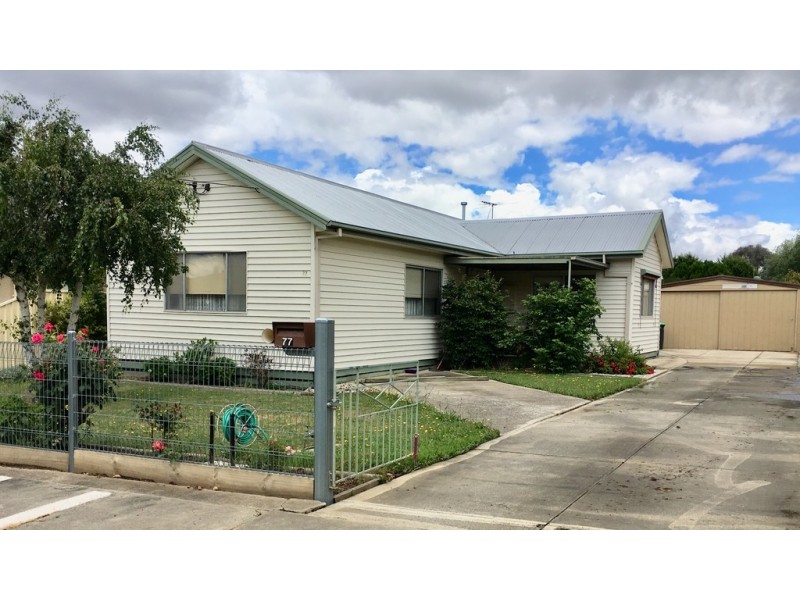 77 Isla Avenue, Glenroy VIC 3046