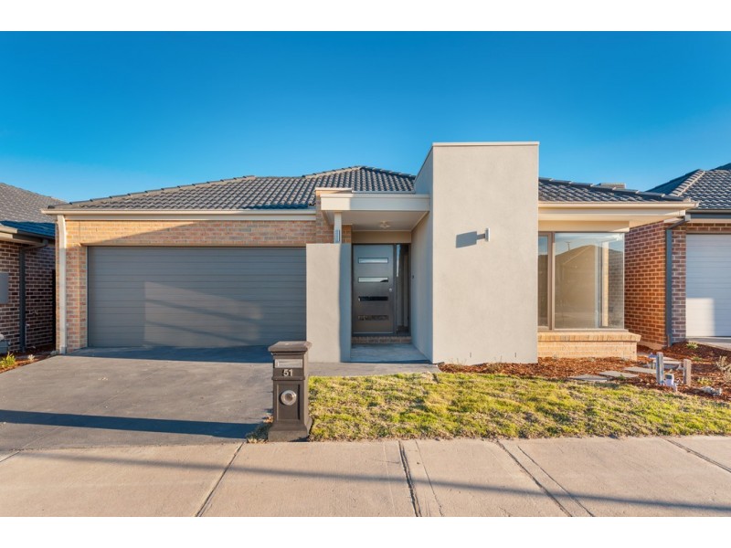 51 Peppertree Parade, Craigieburn VIC 3064