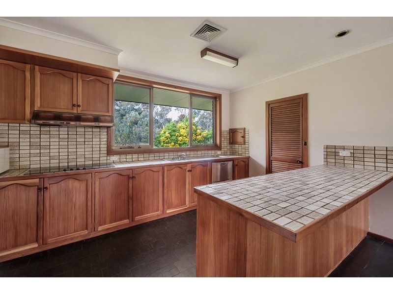 45 Parklands Crescent, Mickleham VIC 3064