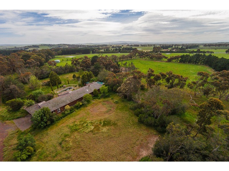 45 Parklands Crescent, Mickleham VIC 3064