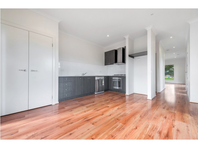 2 Andover Lane, Craigieburn VIC 3064