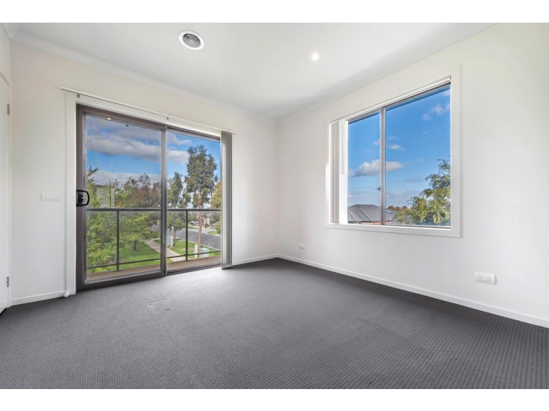 2 Andover Lane, Craigieburn VIC 3064