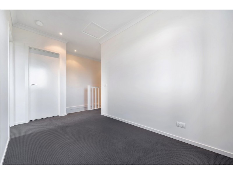 2 Andover Lane, Craigieburn VIC 3064