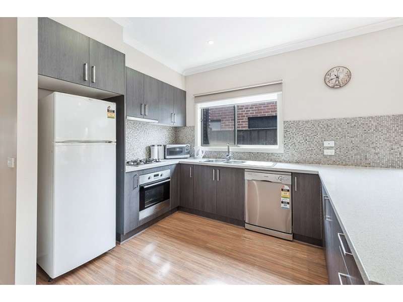 13 Moor Park Drive, Craigieburn VIC 3064
