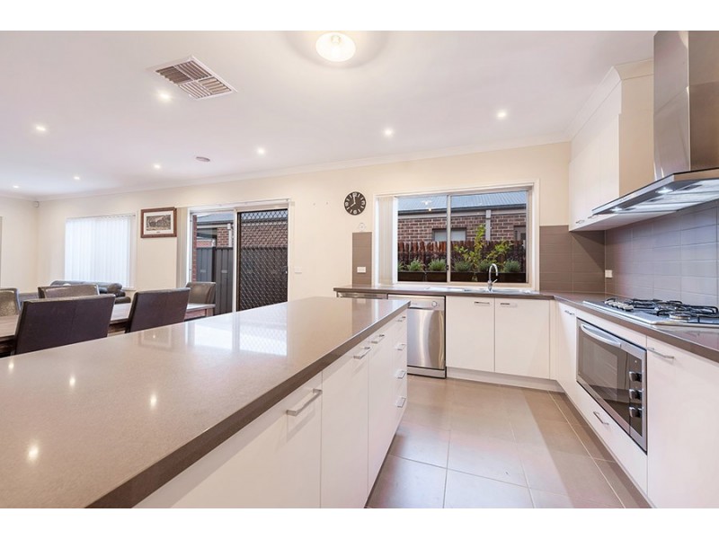 47 Millicent Drive, Craigieburn VIC 3064