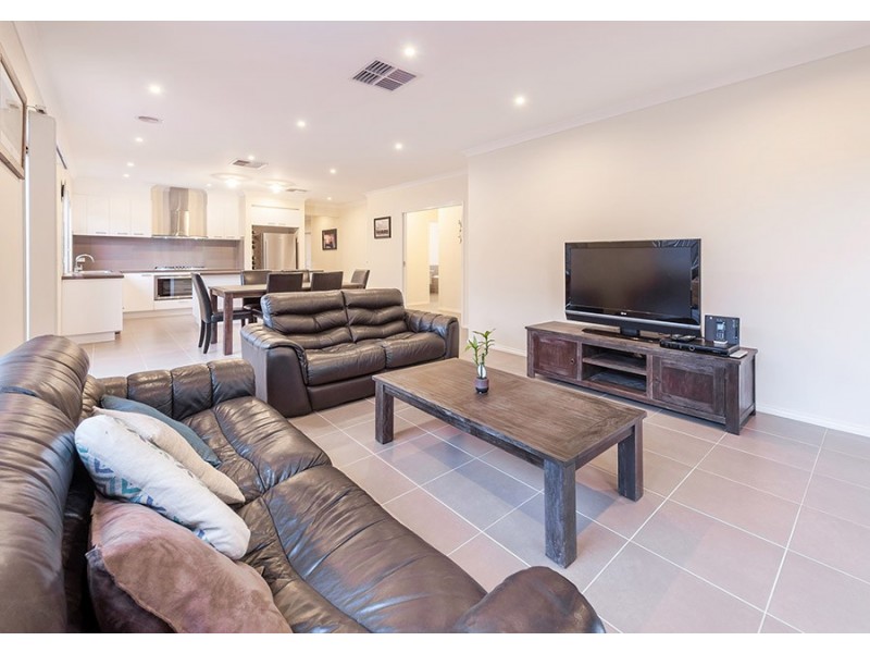 47 Millicent Drive, Craigieburn VIC 3064