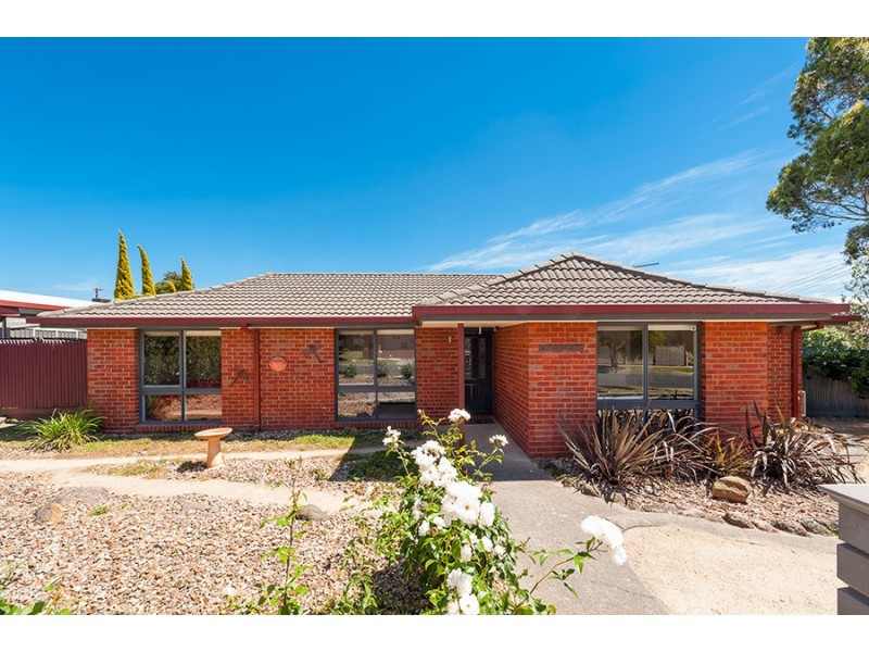 1 Ealing Close, Craigieburn VIC 3064