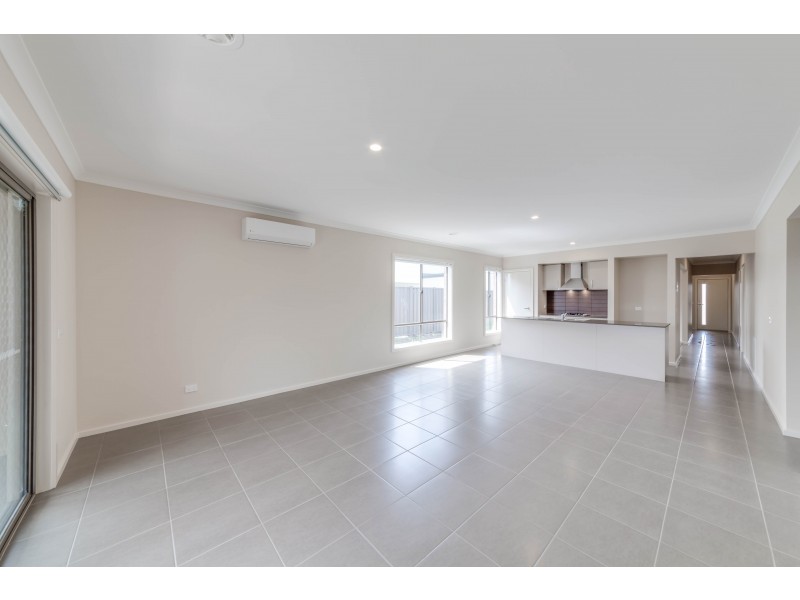 109 Frontier Avenue, Greenvale VIC 3059