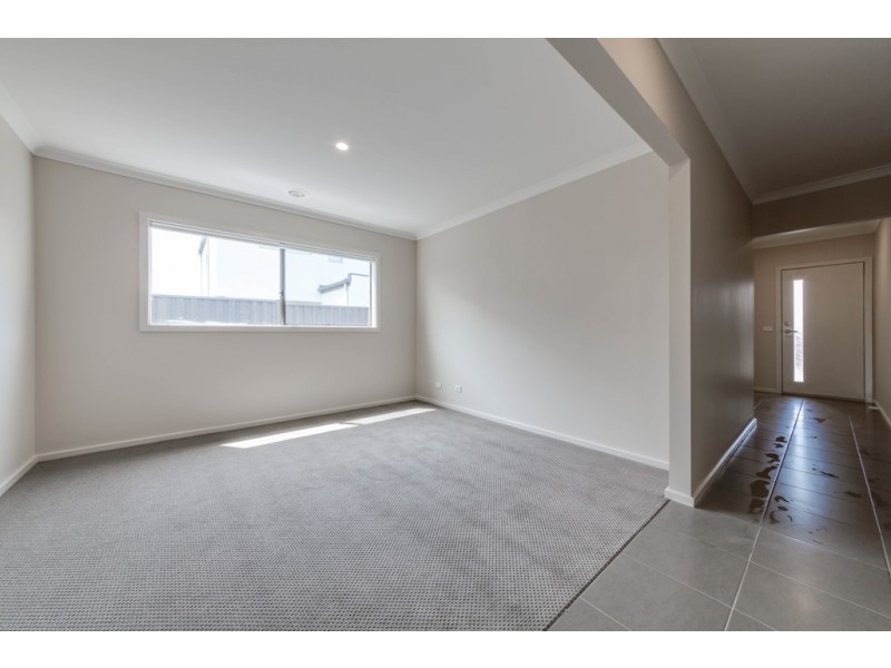 109 Frontier Avenue, Greenvale VIC 3059