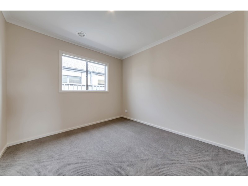 109 Frontier Avenue, Greenvale VIC 3059