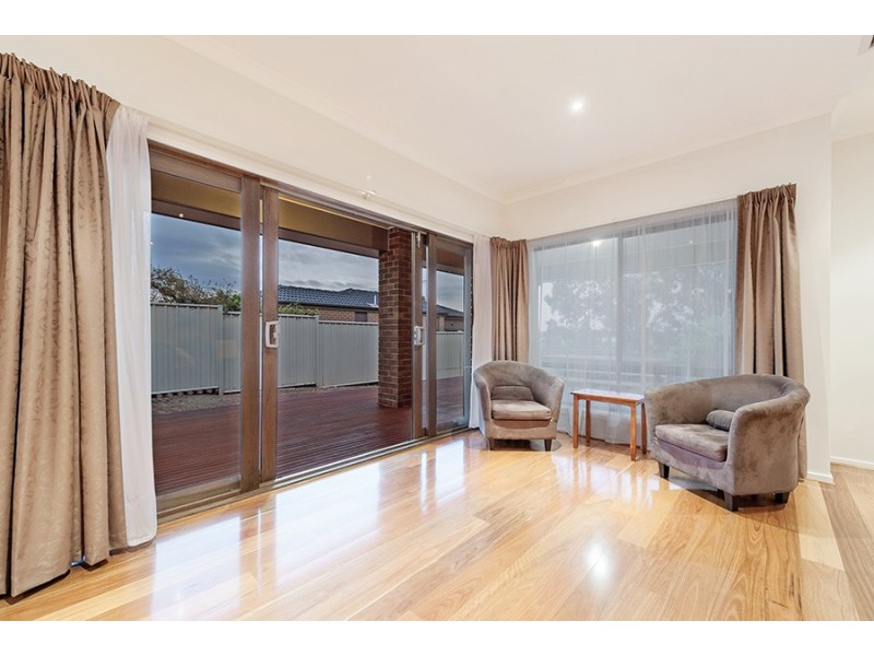 98 Golf View Drive, Craigieburn VIC 3064