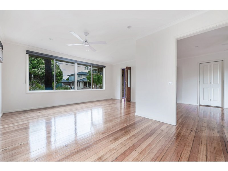 39 Katrina Drive, Gladstone Park VIC 3043