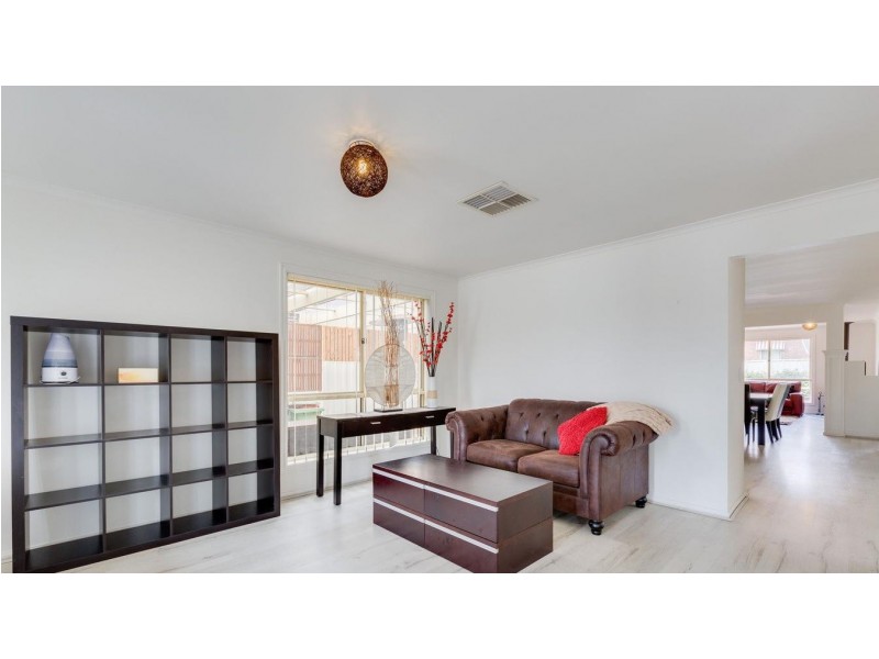 8 Birch Court, Craigieburn VIC 3064