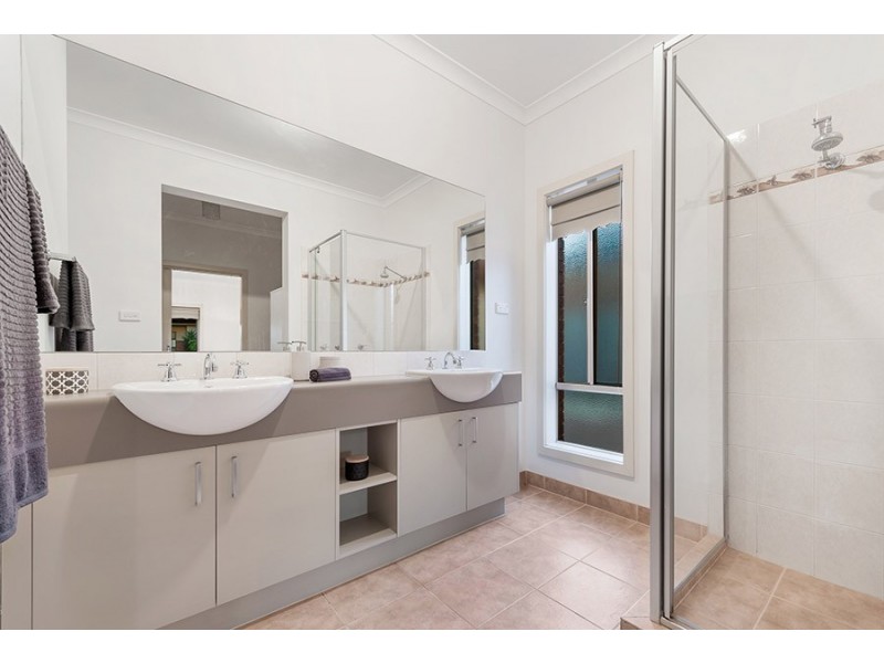 20 Earlston Place, Craigieburn VIC 3064