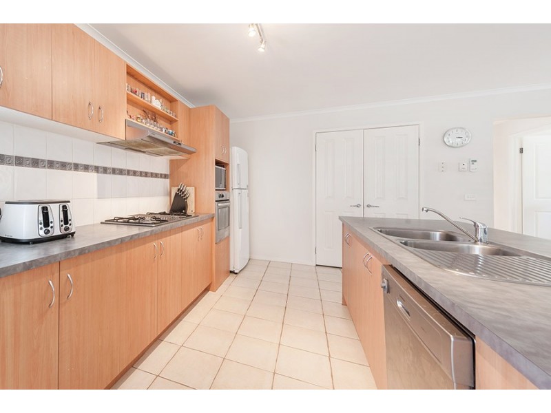 39 Bowral Loop, Craigieburn VIC 3064