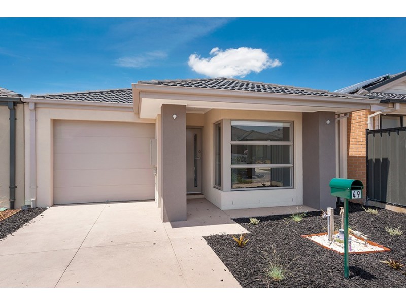 49 Loudon Circuit, Craigieburn VIC 3064