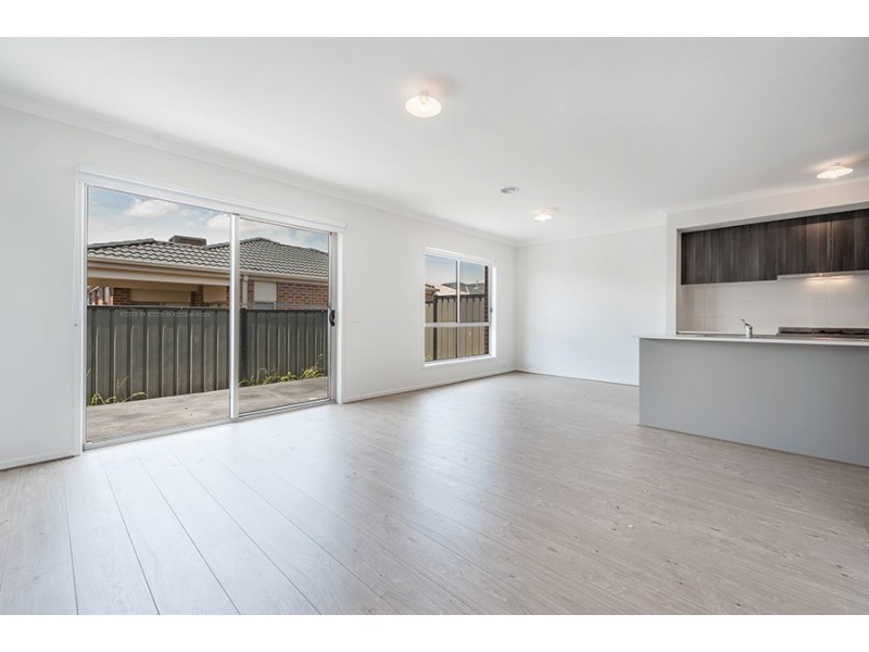 49 Loudon Circuit, Craigieburn VIC 3064
