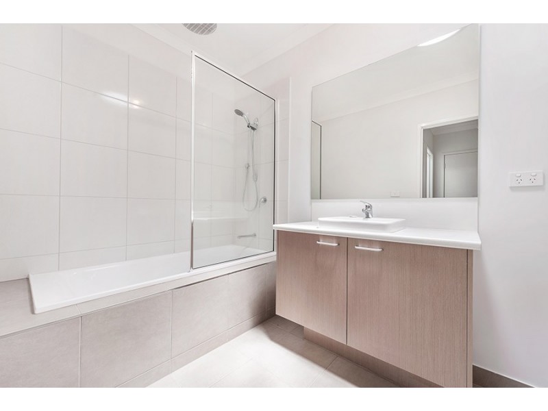 49 Loudon Circuit, Craigieburn VIC 3064