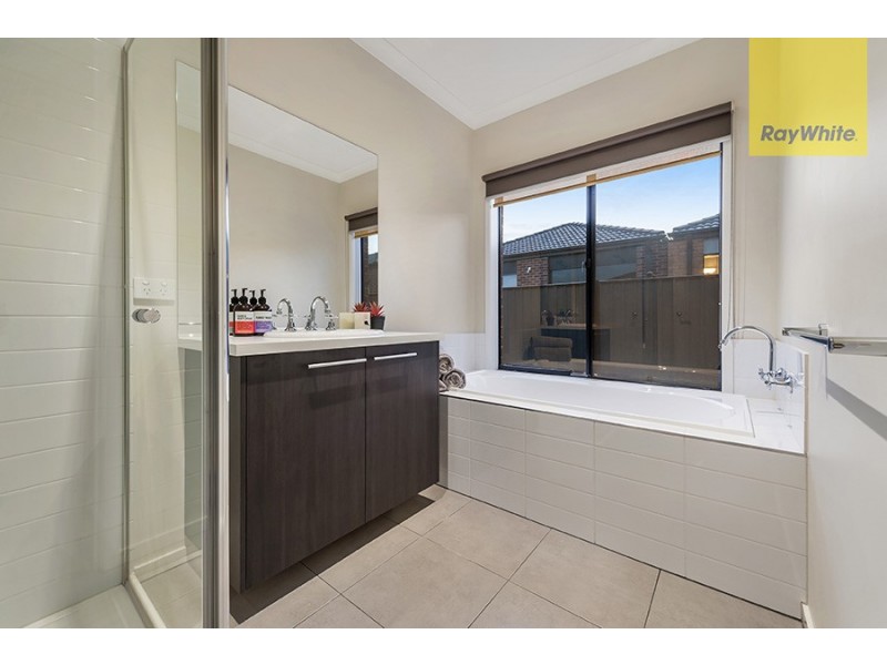 71 Gateshead Street, Craigieburn VIC 3064