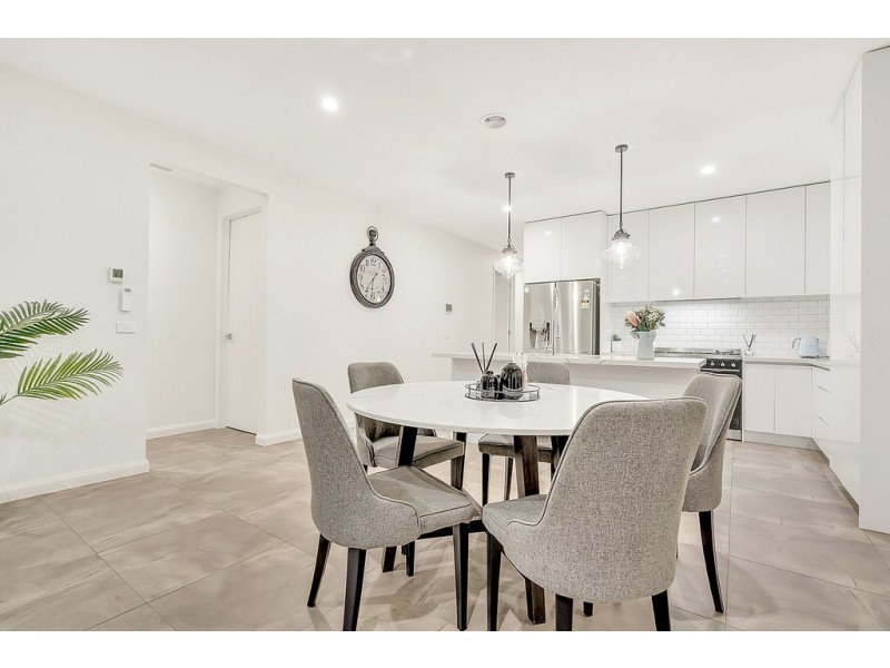 9 Delson Way, Mickleham VIC 3064