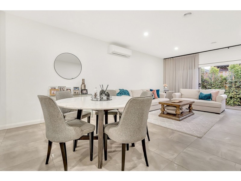 9 Delson Way, Mickleham VIC 3064
