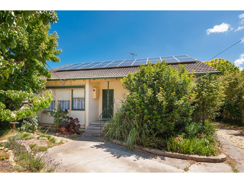 10 Esther Court, Fawkner VIC 3060