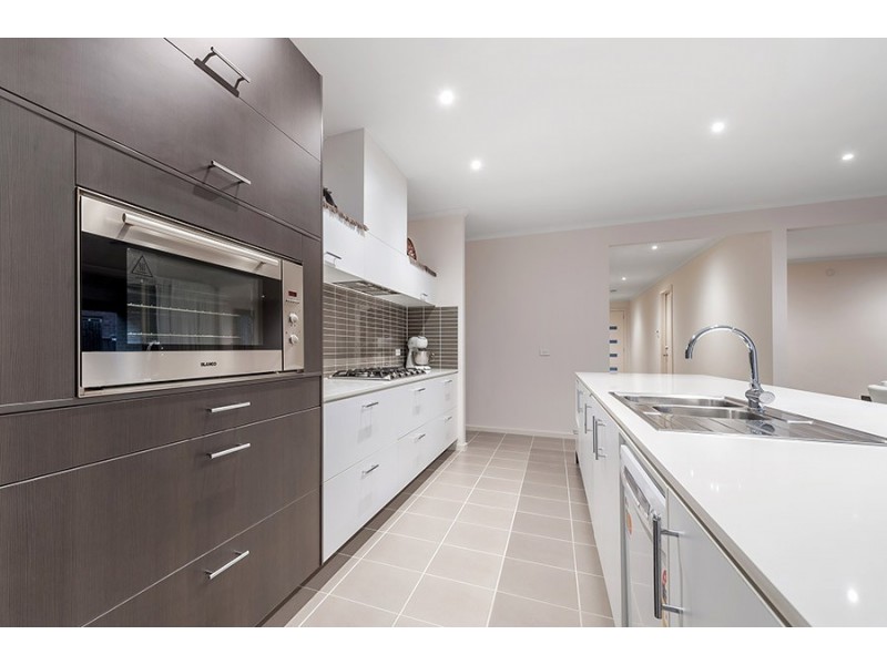 197 Central Park Avenue, Craigieburn VIC 3064