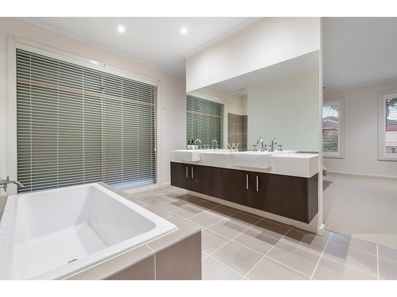 197 Central Park Avenue, Craigieburn VIC 3064