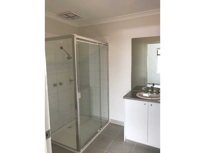 4 Raspberry Grove, Mernda VIC 3754