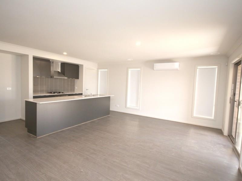 53 Yarradale Drive, Mickleham VIC 3064