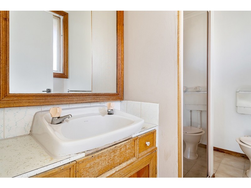 64 Hanson Road, Craigieburn VIC 3064
