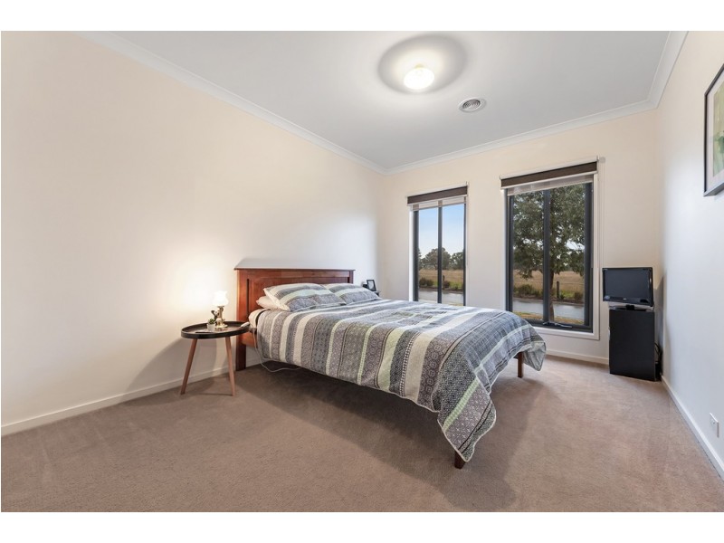 9 Riverway View, Craigieburn VIC 3064