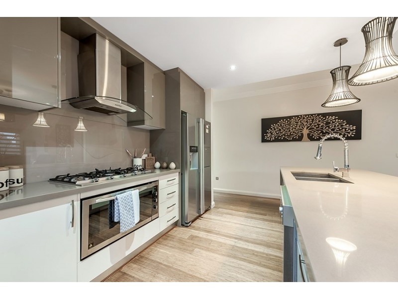4 Virtue Way, Craigieburn VIC 3064