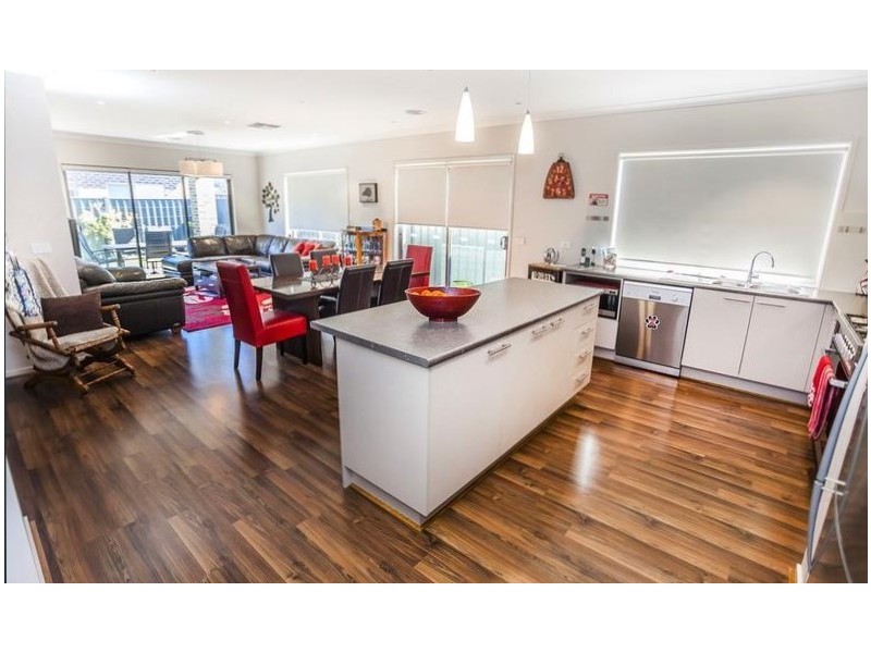 10 Moxie Road, Craigieburn VIC 3064