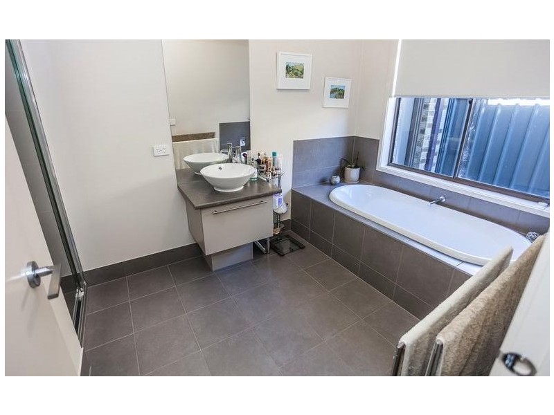 10 Moxie Road, Craigieburn VIC 3064