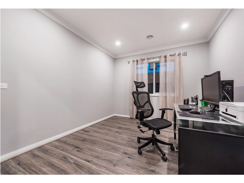 6 Vivid Way, Craigieburn VIC 3064