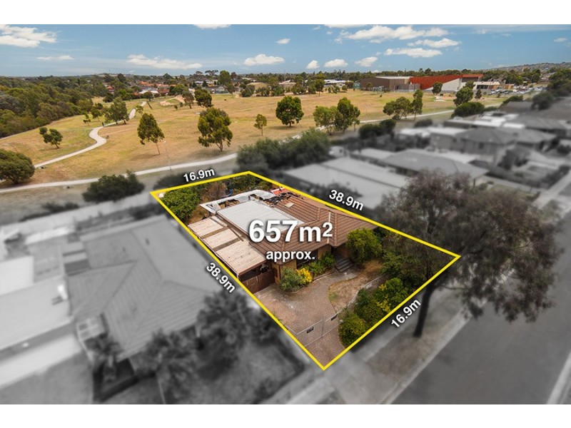 30 Bainbridge Close, Craigieburn VIC 3064