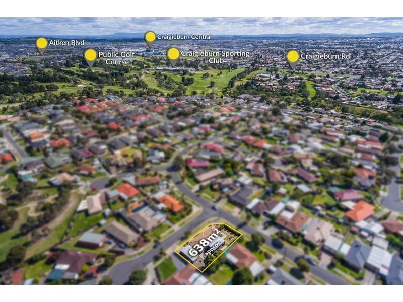 9 Farnborough Avenue, Craigieburn VIC 3064