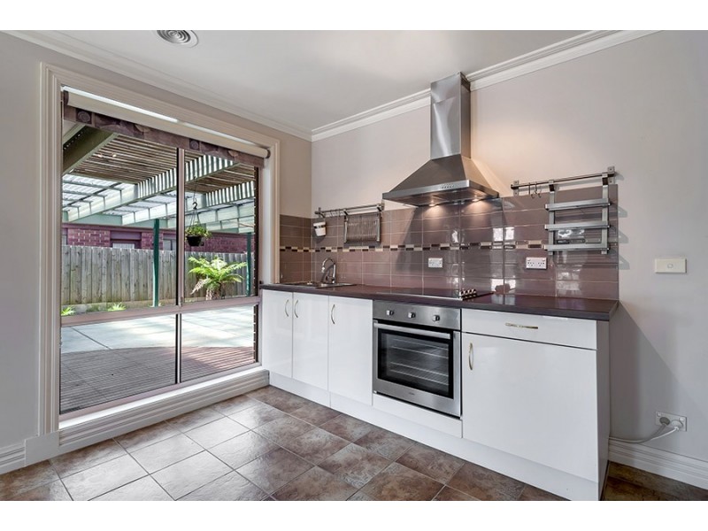 5 Taunton Place, Craigieburn VIC 3064