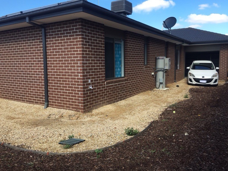 4 Iron Bridge Road, Craigieburn VIC 3064