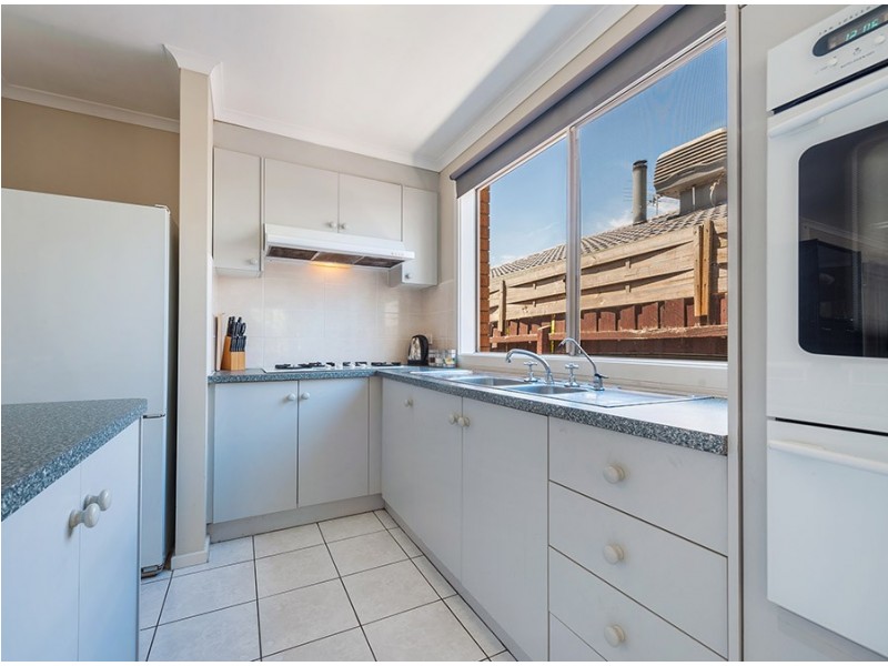 9 Chelmsford Court, Craigieburn VIC 3064