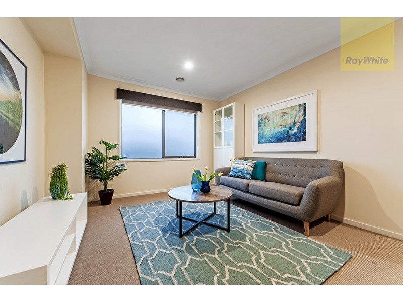 19 Scoria Circuit, Craigieburn VIC 3064