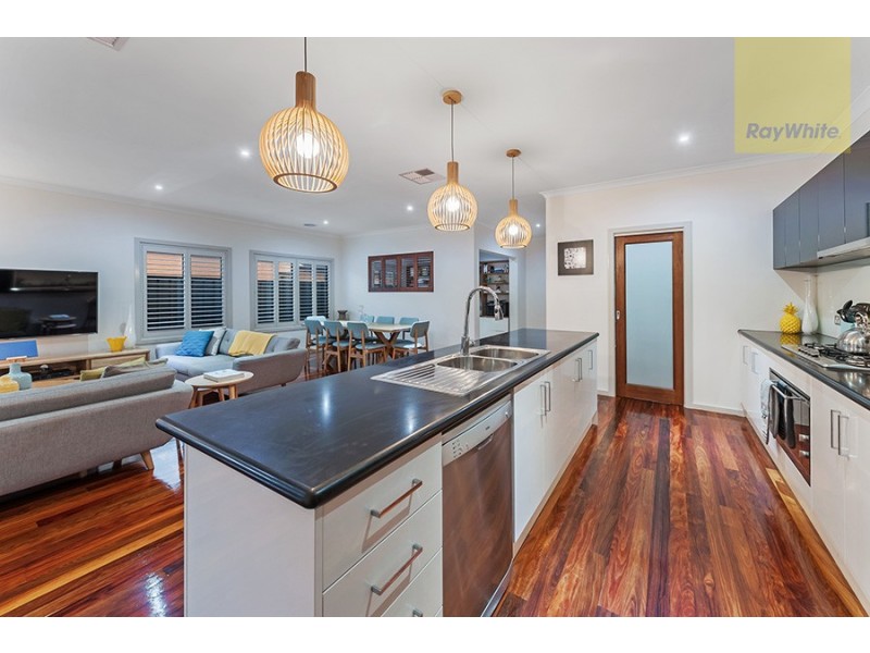 6 Vali Road, Craigieburn VIC 3064