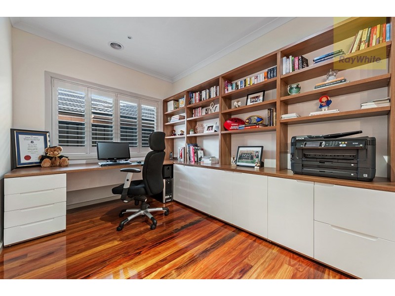 6 Vali Road, Craigieburn VIC 3064