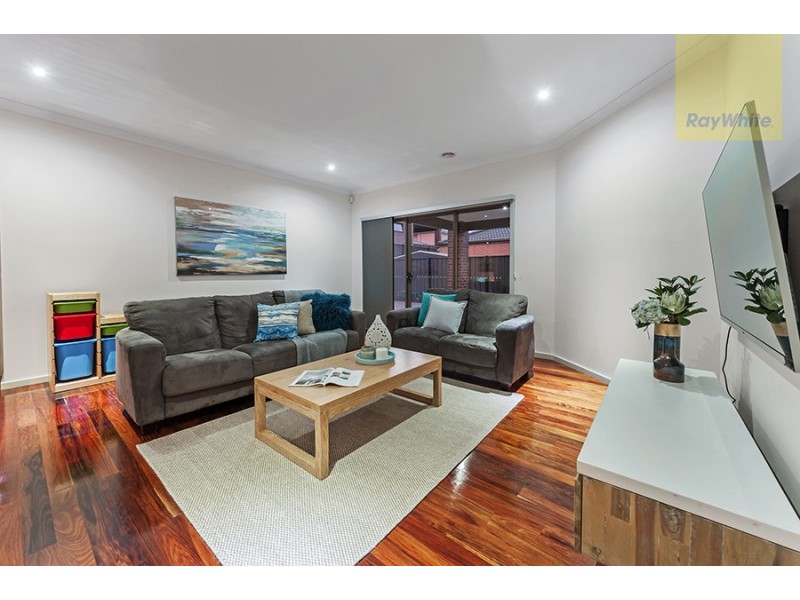 6 Vali Road, Craigieburn VIC 3064