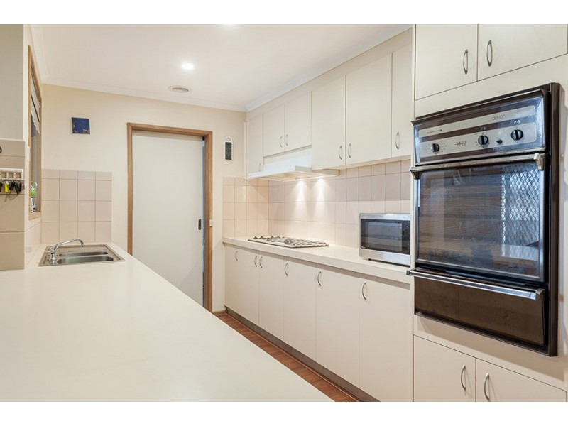 16 Longtown Court, Craigieburn VIC 3064