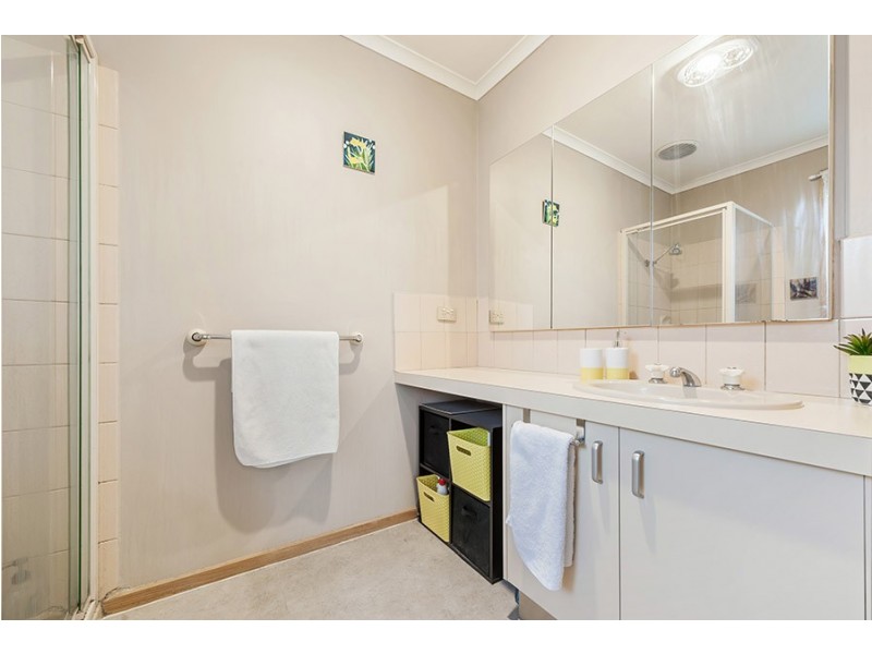 16 Longtown Court, Craigieburn VIC 3064